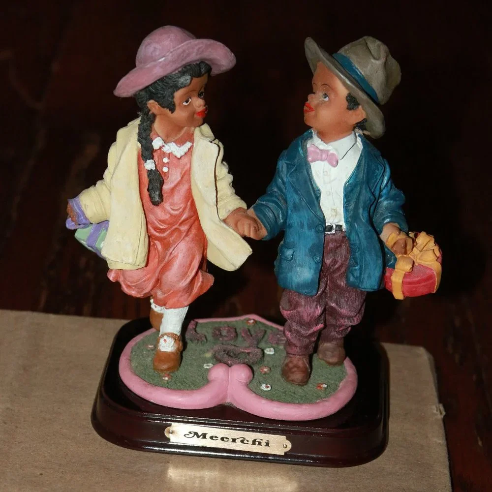 Meerchi love boy girl african figurine MRH